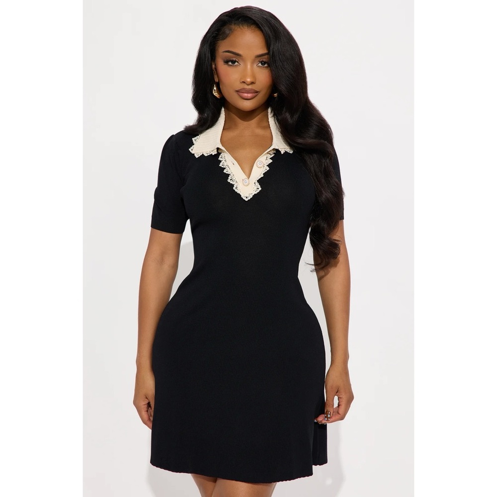 Elegant Black Dress with Cream Collar